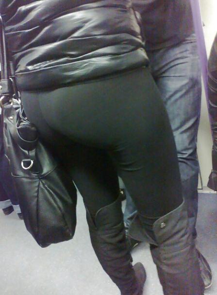 25P Street greasy ASS amateur voyeur 3