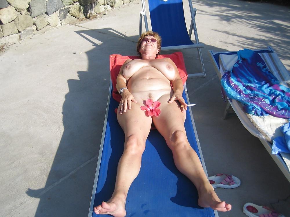 19P Granny with Big Boobs