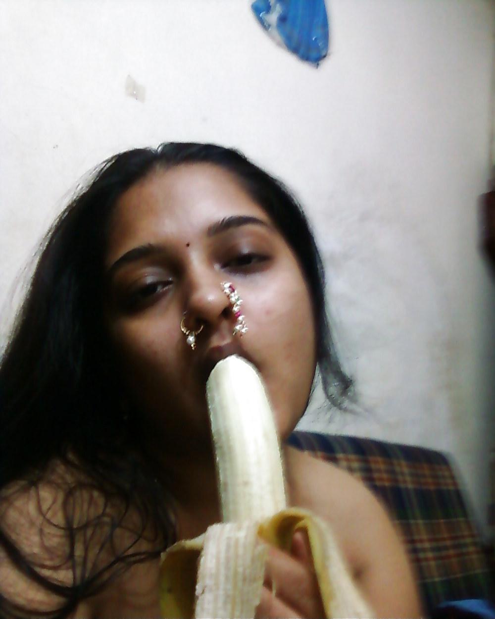 25P INDIAN HOT GIRLS-MANGLA BHABHI