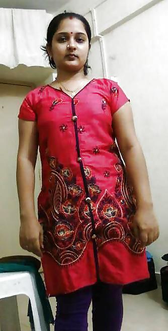 25P INDIAN HOT GIRLS-MANGLA BHABHI