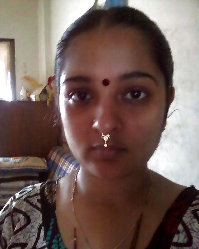 25P INDIAN HOT GIRLS-MANGLA BHABHI