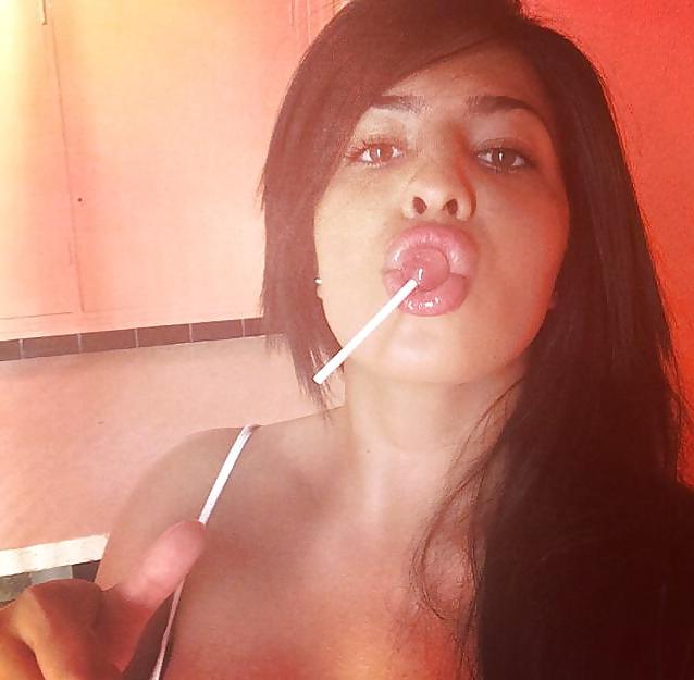 25P Ahlam bonne beurette arab part 3