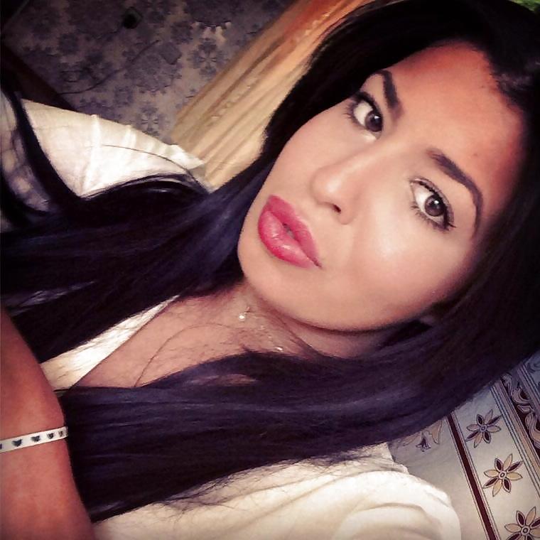 25P Ahlam bonne beurette arab part 3
