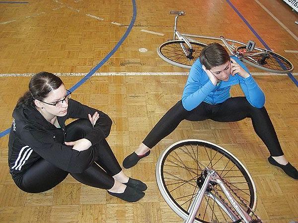 22P New Sports Girls
