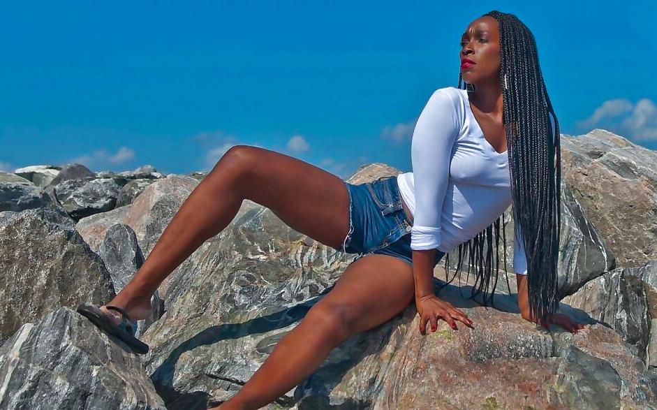 25P Patra : Sexy Jamaican MILF Reggae Legend - Ameman