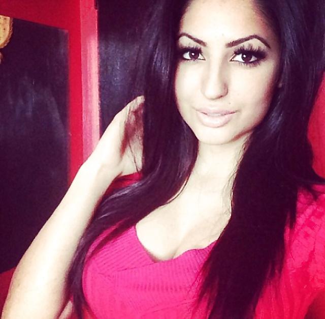 25P Big tit sexy iranian arab slut for comments