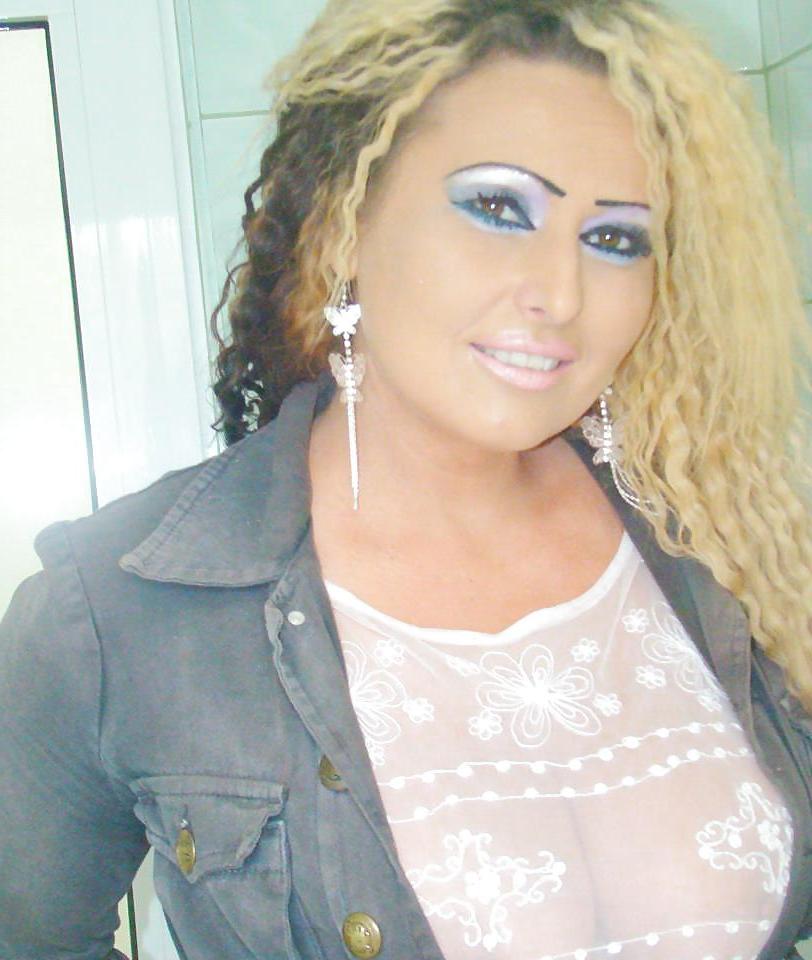 25P Sexy mature wife 3 just her boobs