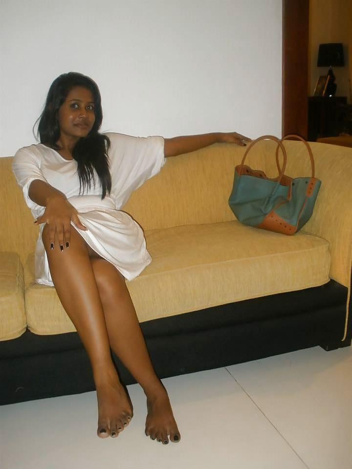 25P Hot Indian Desi Babes Some Amateur