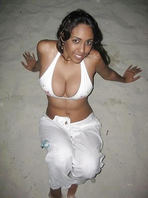 25P Hot Indian Desi Babes Some Amateur