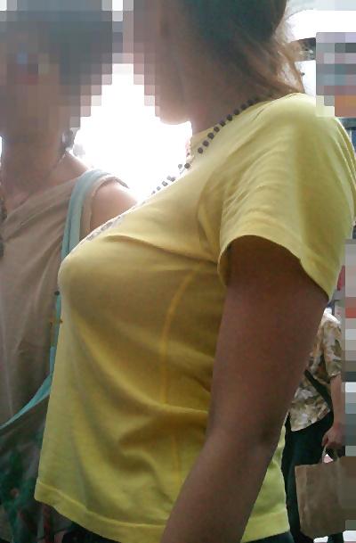 20P Japanese Girl Boobs 08