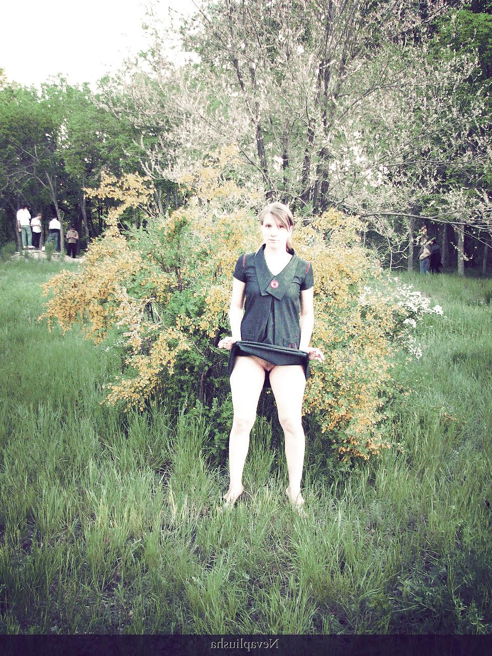 14P Walks in the botanical garden
