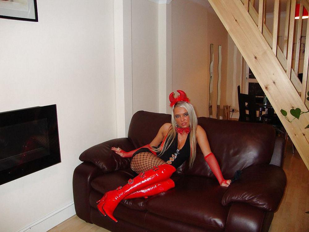 25P Boots