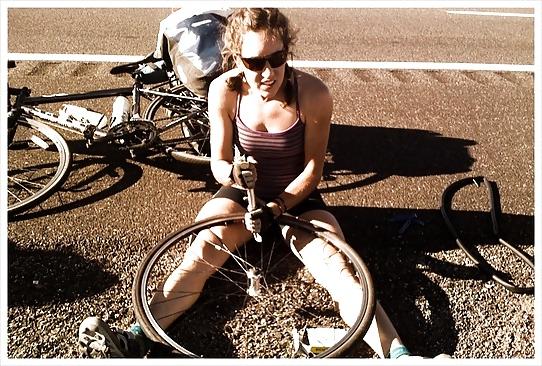 25P Bicycle car girl