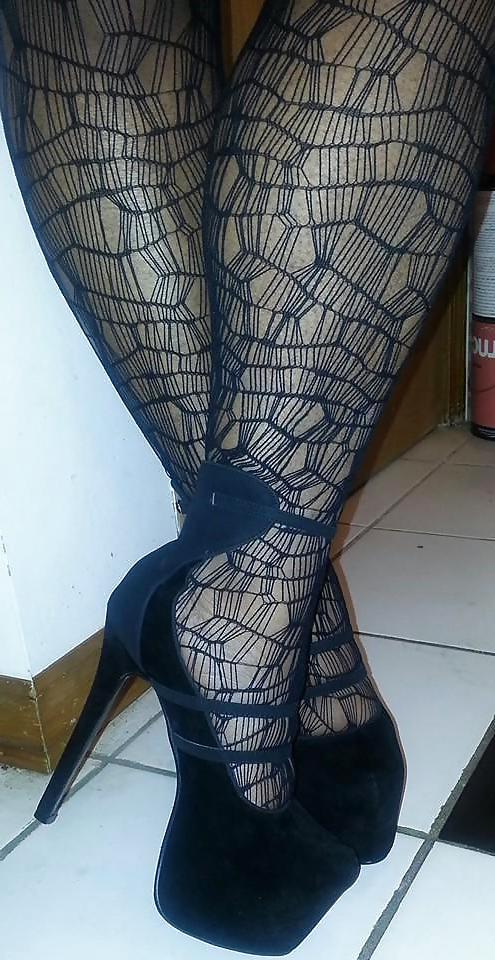 25P BOOTS AND HEELS