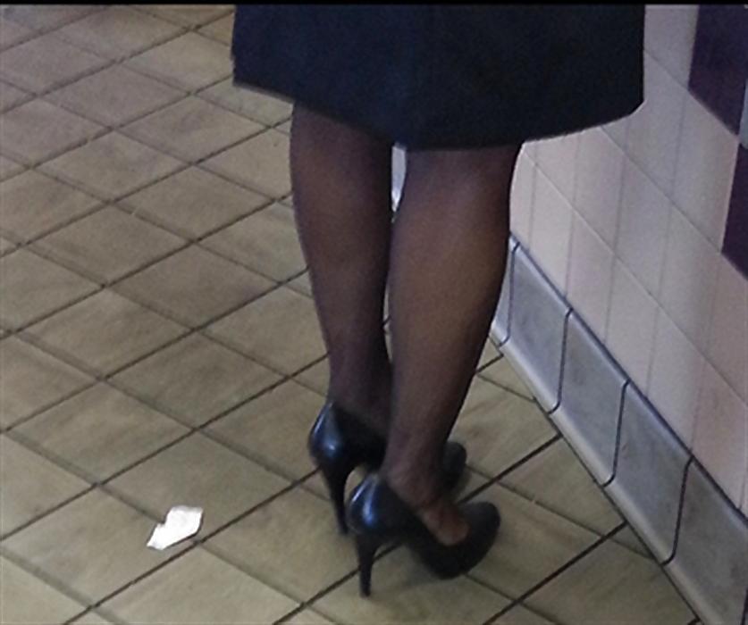 25P BOOTS AND HEELS