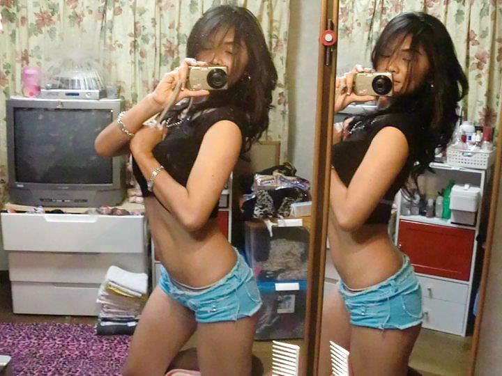 25P Sexy Indian Women