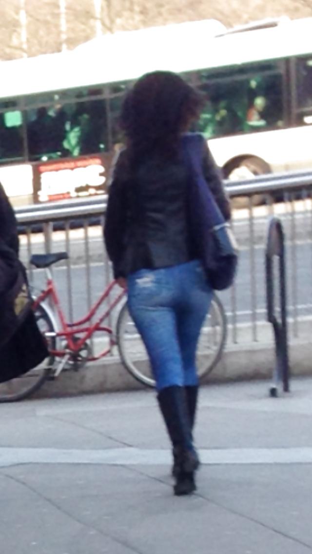 8P STREET BEURETTE BIG ASS 
