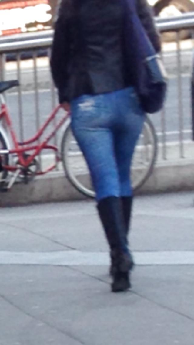 8P STREET BEURETTE BIG ASS 