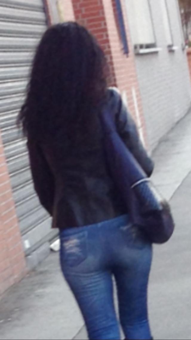 8P STREET BEURETTE BIG ASS 