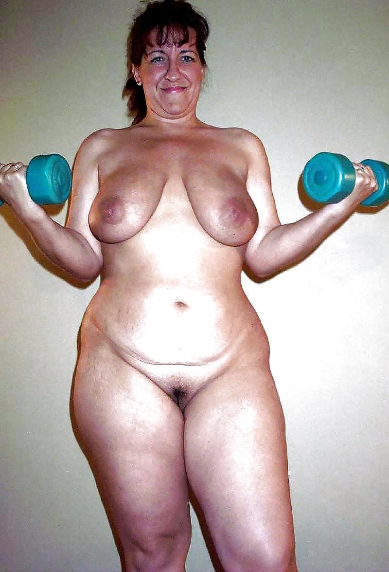 25P Saggy tits 25