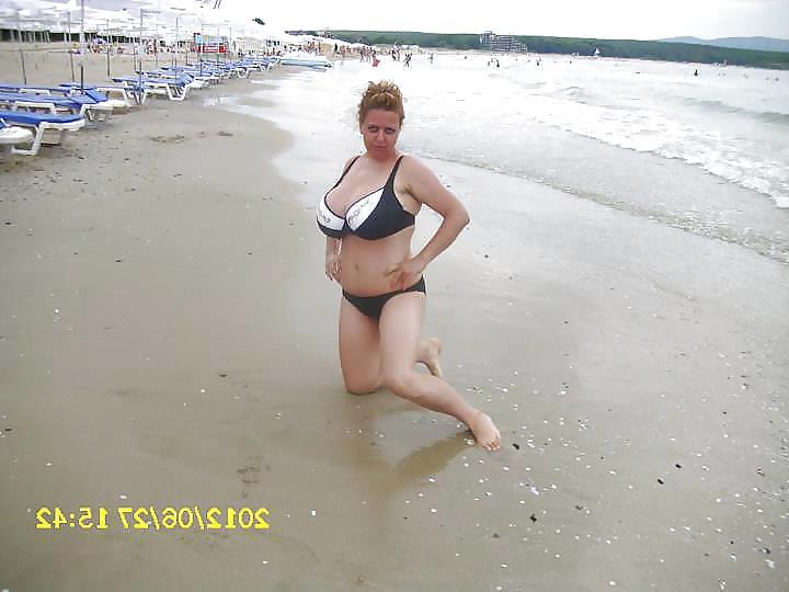 25P BIG TITTED AMATEURS 4