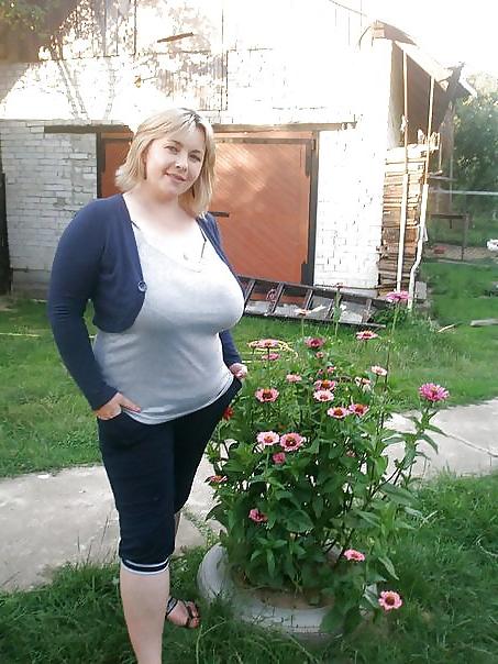 25P BIG TITTED AMATEURS 4