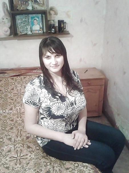 25P BIG TITTED AMATEURS 4