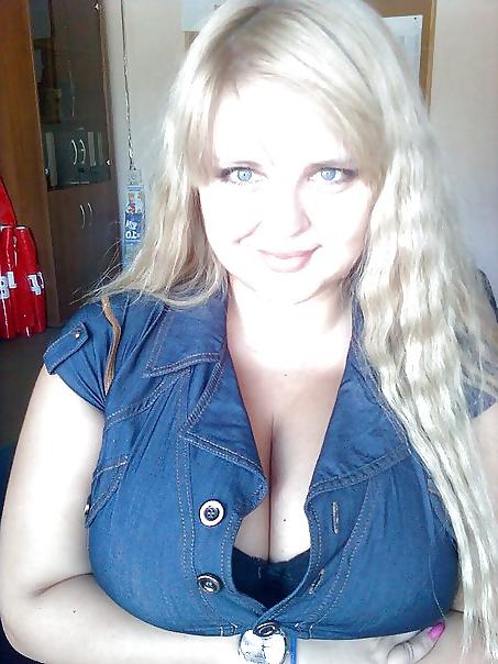 25P BIG TITTED AMATEURS 4