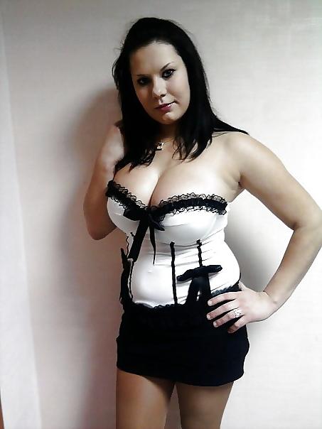 25P BIG TITTED AMATEURS 4