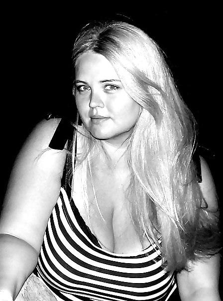 25P BIG TITTED AMATEURS 4
