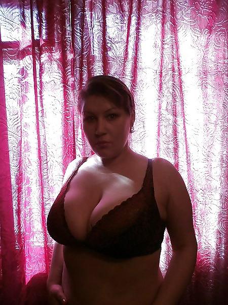 25P BIG TITTED AMATEURS 4