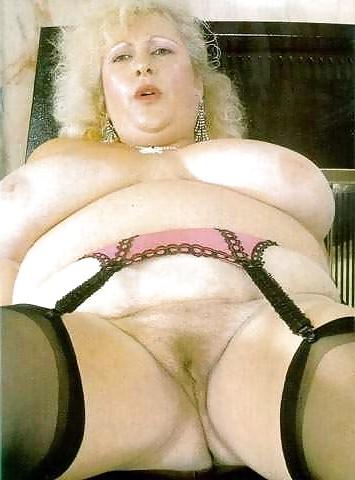 20P Mature saggy tits 29.