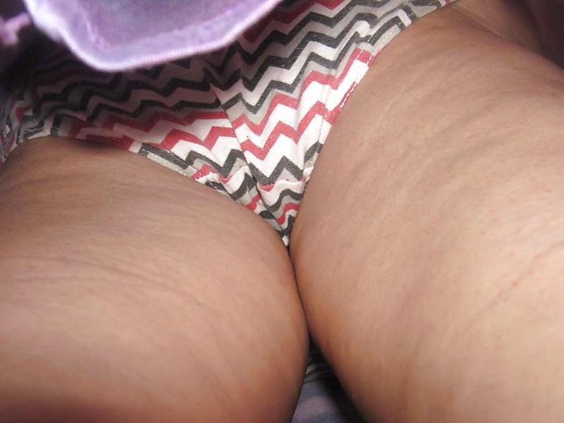 7P Italian milf - upskirt sotto la gonna