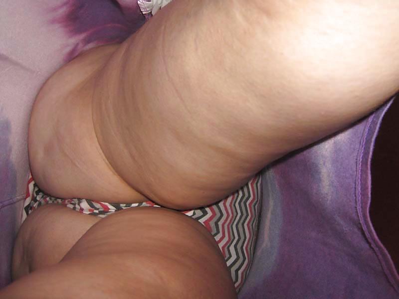 7P Italian milf - upskirt sotto la gonna