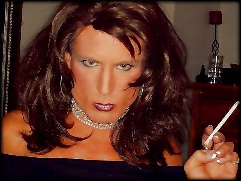 23P Rauchend heißes Tgirl