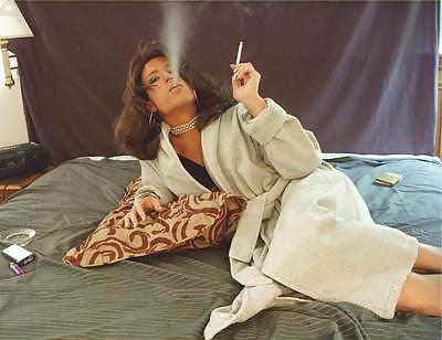 23P Rauchend heißes Tgirl