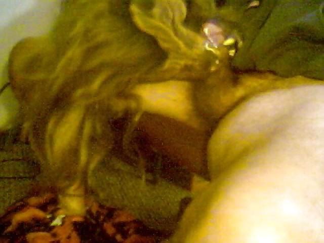 11P Girl sucks with wolf mask on