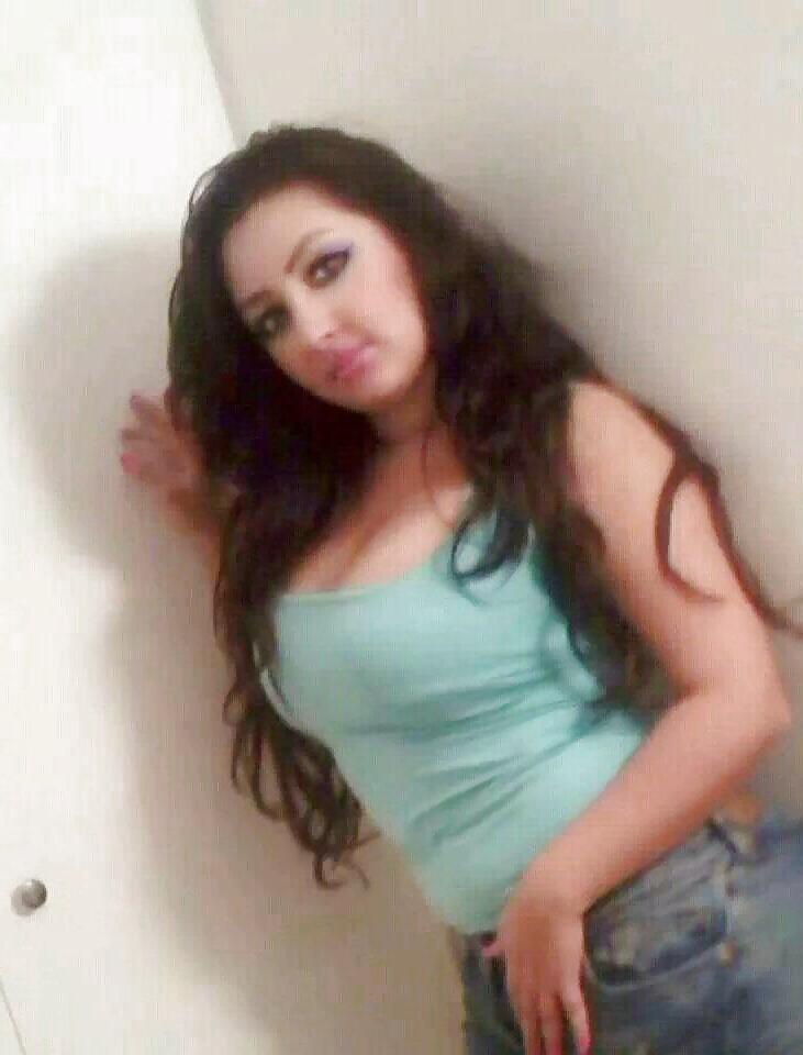 25P Beurette jolies boobs