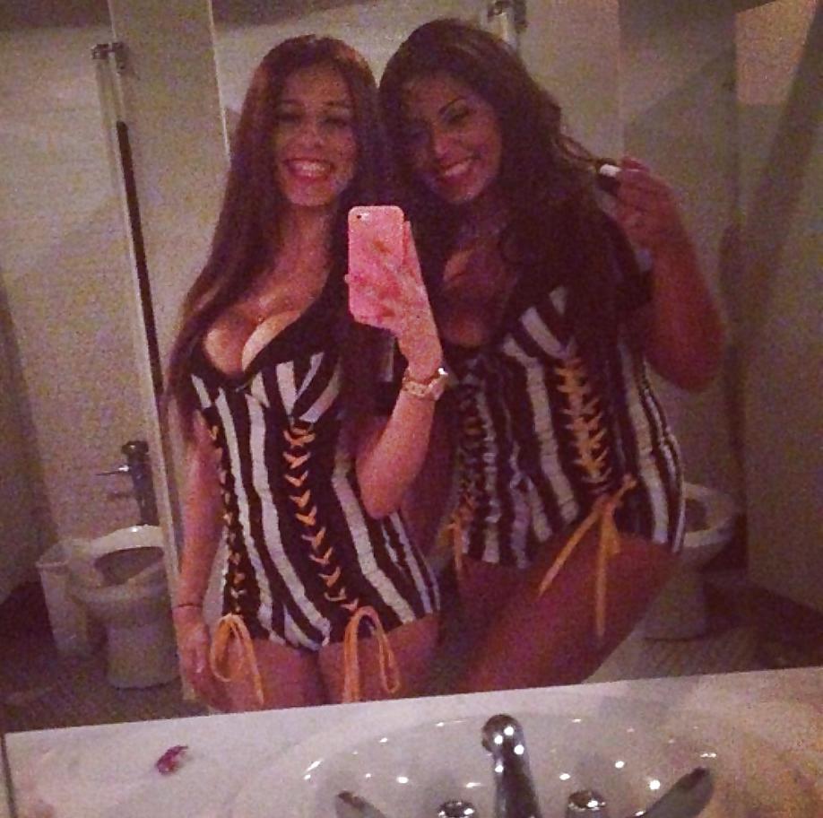 25P Beurette jolies boobs