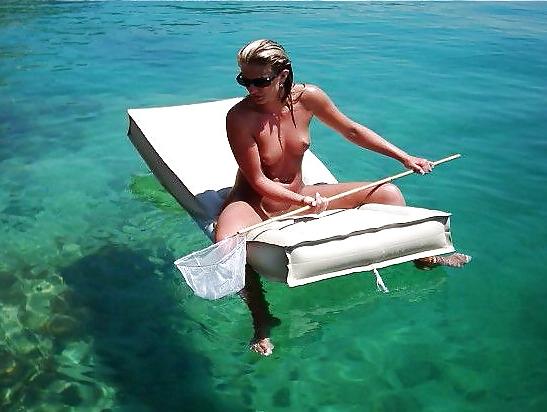 25P Favorite Beach Babes 12
