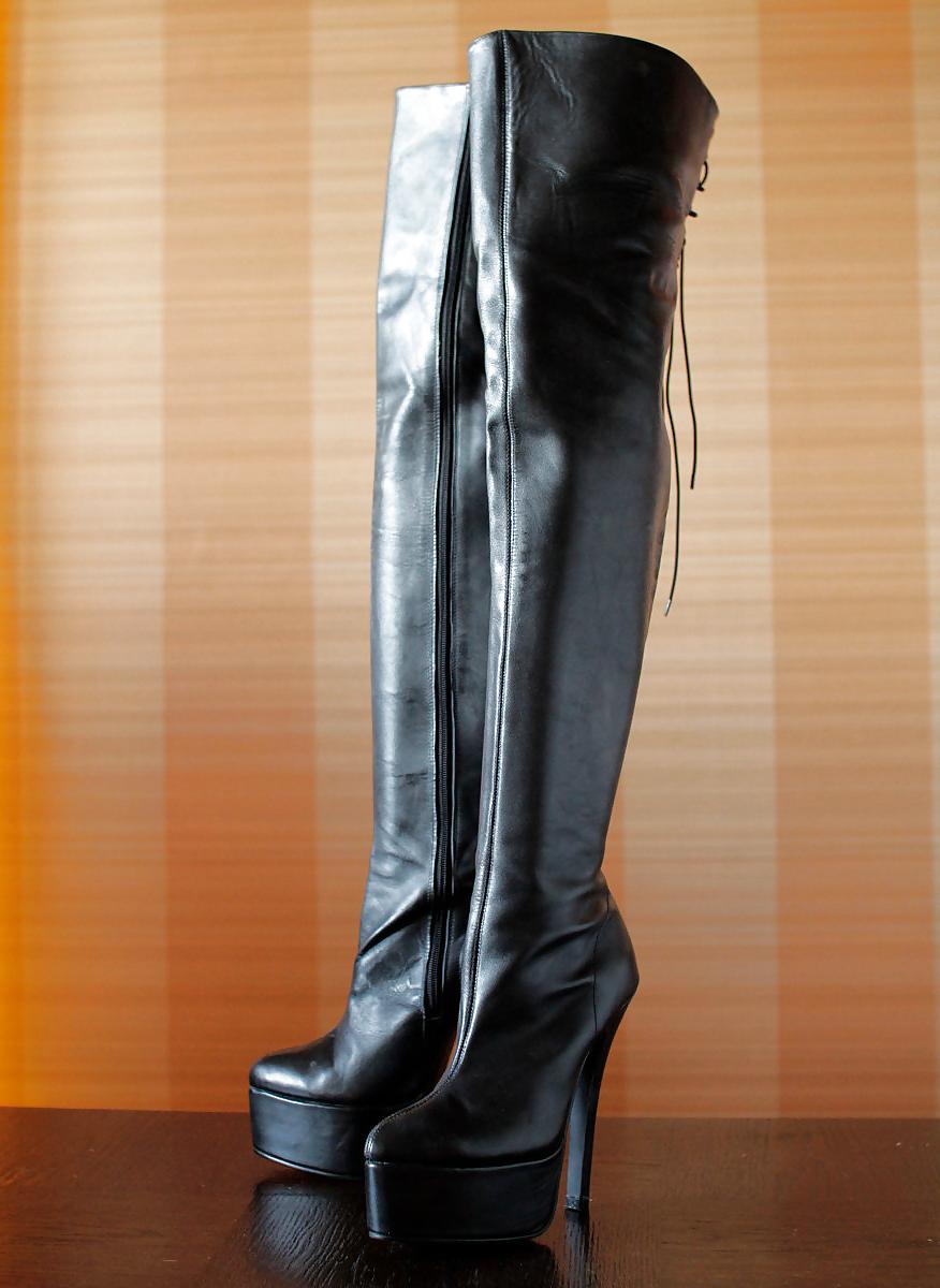 25P Leather Boots 3