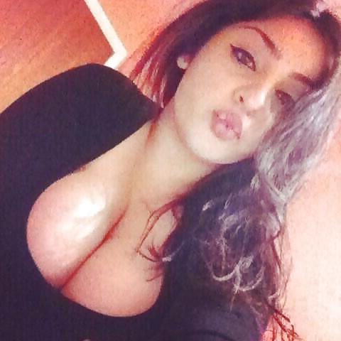 11P Belle beurette algerienne kenza