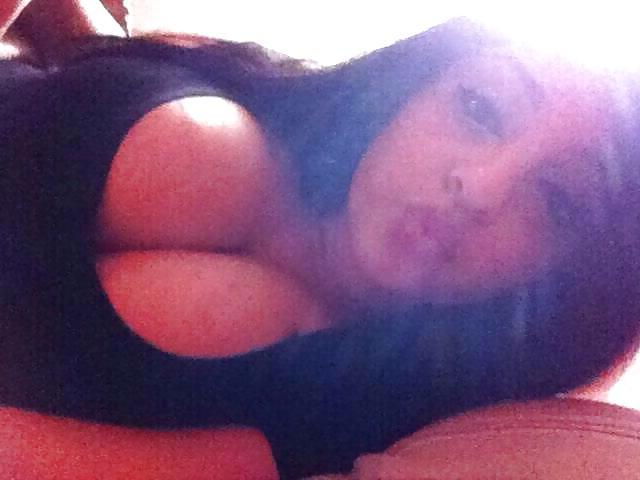 11P Belle beurette algerienne kenza