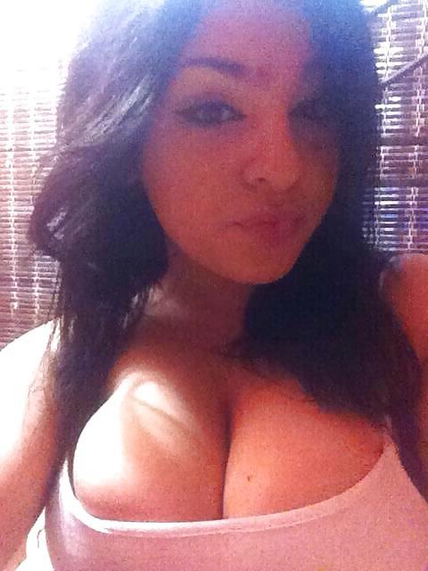 11P Belle beurette algerienne kenza