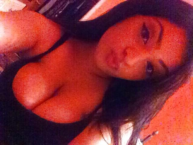 11P Belle beurette algerienne kenza