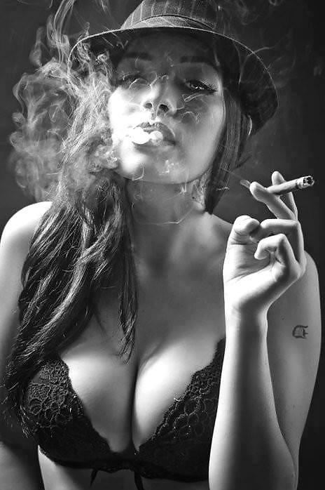 25P Smoking Fetish 