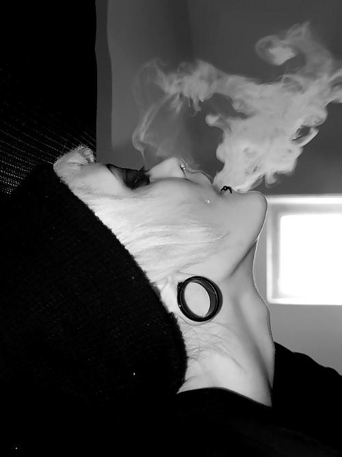 25P Smoking Fetish 