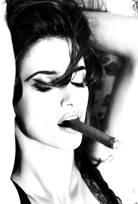 25P Smoking Fetish 
