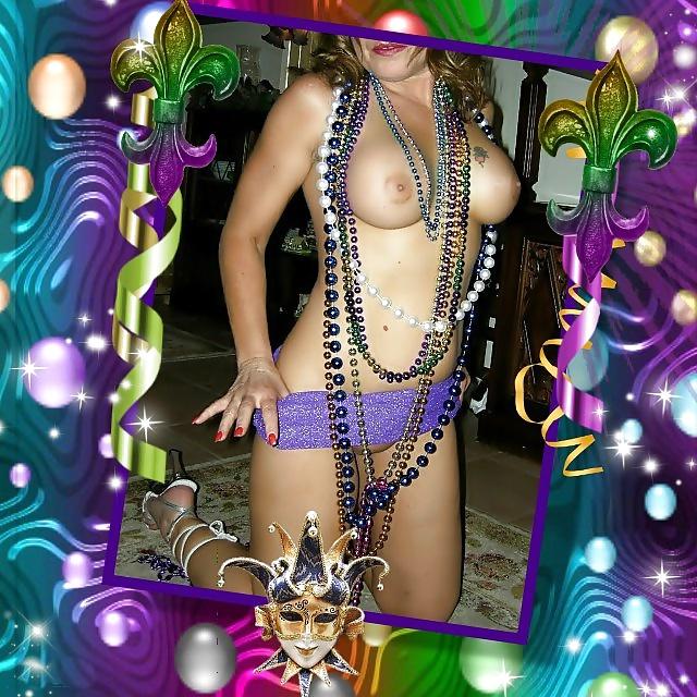 25P Milf dressed for Marti Gras
