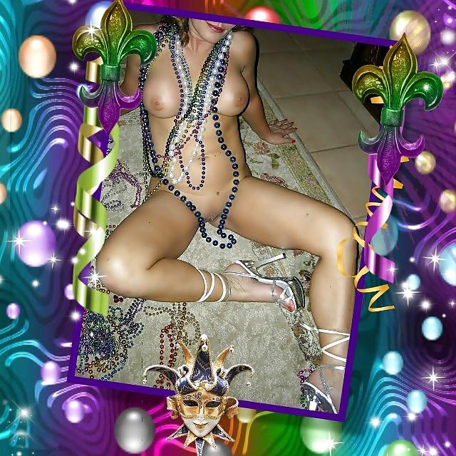 25P Milf dressed for Marti Gras